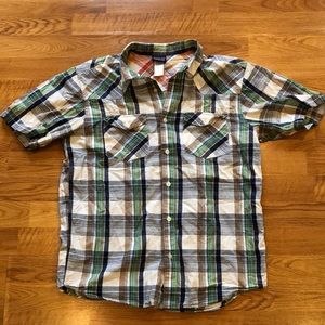 Patagonia medium Three Tree button down
